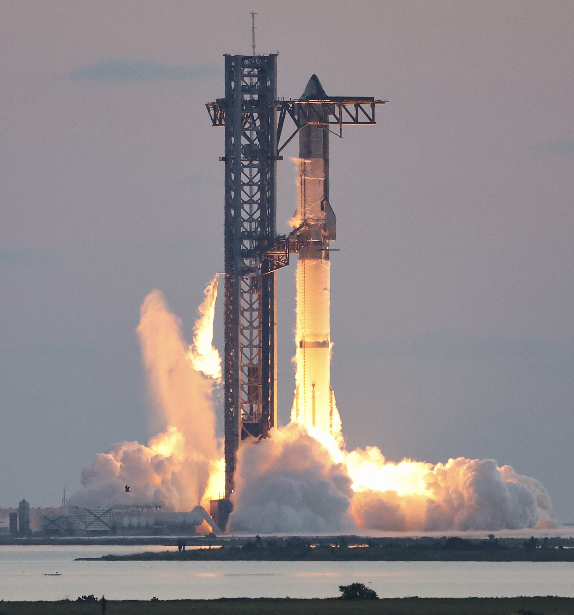 Fusée Starship de SpaceX au décollage