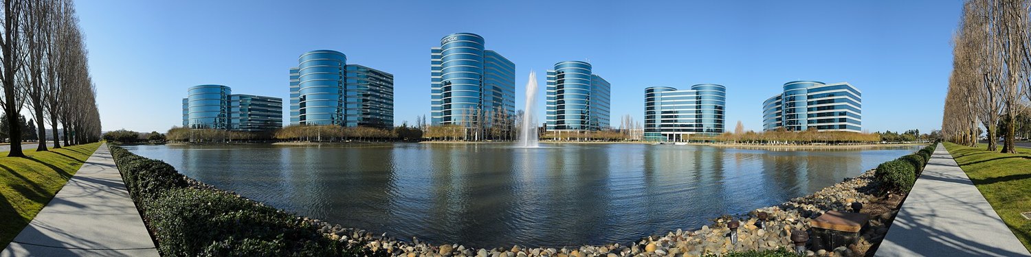 Le siège d'Oracle — 21 000 postes supprimés en un an, liés à l'IA.