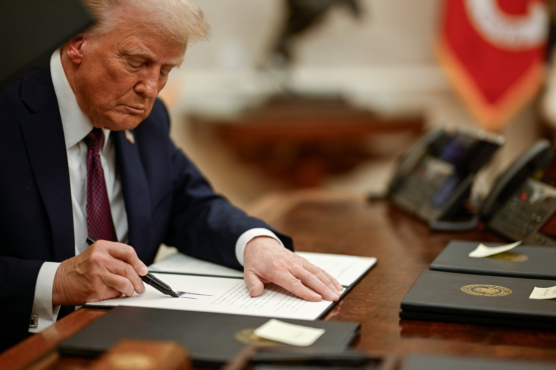 Donald Trump signe un décret
