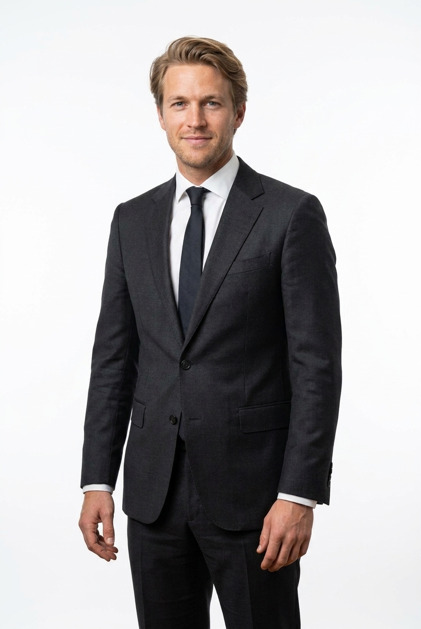 Thomas, Juridique et contrats, agent IA Otium